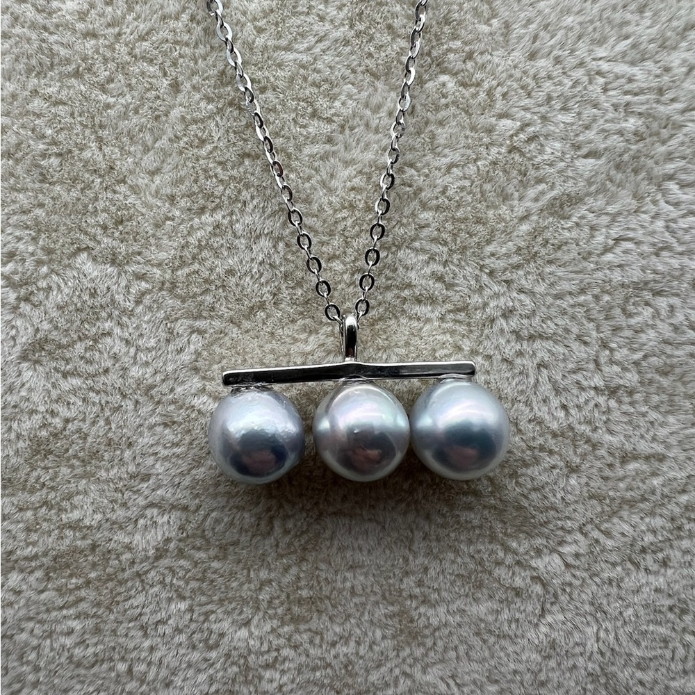 Elegant Sterling Silver South Ses Madama Akoya Pearl Necklace